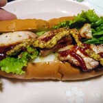 メッツゲライ テラ - ８月１４日は、グリルチキンの残りを、またホットドックで、これは夕飯です　