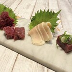 Assorted meat sashimi