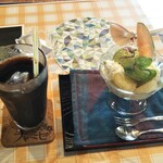 皐月蔵チャミセ - 初訪問の今日は「クリームふきんこ餅」と「アイスコーヒー」で