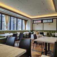 R1 TOKYO Bar&Restaurant - 