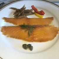 洋食 つばき - 選べる前菜　タスマニア産スモークサーモン