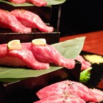 焔立つ肉寿司と牛タンタワー 肉処 双葉 三宮 - 天空の肉寿司階段