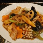 北京楼菜館 - イカ、エビ、ホッキ、豚肉、具沢山(^O^)