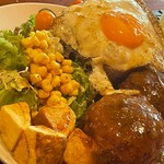 おとなのヒッコリー - ジャーマンロコモコ1280円
      ✿十六穀米・ライス大盛り無料♪
      ✿2倍サイズ  ➕530円♪
      
      ❀グレープフルーツジュース 110円♪