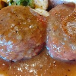 おとなのヒッコリー - ジャーマンロコモコ1280円
      ✿十六穀米・ライス大盛り無料♪
      ✿2倍サイズ  ➕530円♪
      
      