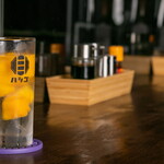 餃子バル ハシゴ - ドリンク写真:生氷結マンゴースカッシュ