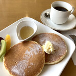 カフェ グリル どじょっこ - ホットケーキセット(ドリンクは種類が選べる)