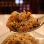 鎌倉飯店 - ニンニクチャーハンリフトアップ
