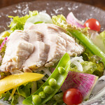 Daisen chicken salad with sesame dressing