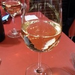 オステリアエンメ - 白ワインで乾杯