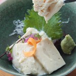 Jizaketo Obanzai Hanato - 汲み上げ湯葉の造り！豆腐のように厚みのある湯葉！