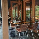 ベーカリー&レストラン 沢村 - ずっと満席でしたが14時半頃一気に空きました