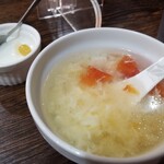 Gyouza Sakaba An'Naya - スープ・杏仁豆腐。