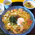 Goemon - 【2012-09-26】Bランチ：秋のきのことサーモンと豚肉のよくばりスパゲッティー