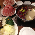 火鍋 小肥羊 - 大鍋とラム、豚、野菜セット