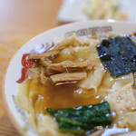 宝来家 - "餛飩麪（こんとんつゆ楚者゛）"、乾筍（ほしたかむな）