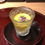 おみ乃 - 玉蜀黍のすり流し（汲み上げ湯葉 + トマトのゼリー）