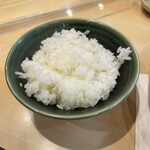 丸一 - おかわり　半ライス　サービス