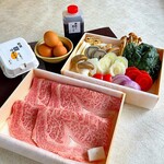 Tsukiji Sukiyaki No Wakamatsu - 贅沢な和牛すきやきセット