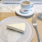 La Brianza - いつものディカフェコーヒーと。いつもありがとうございます☆