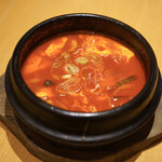 韓国食彩 にっこりマッコリ - 連れが頼んだセットの純豆腐チゲ