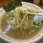 しぇからしか - ラーメン（麺リフト）