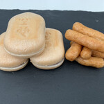 空也 - （左）空也もなか（右）たちばな　かりんとう
      2021/2  by  みぃこのごはん日記