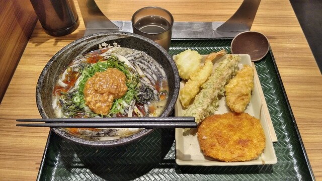 はなまるうどん 山形鉄砲町店 - 山形（うどん）の写真