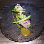 エクアトゥール - 駿河湾産天然真鯛のクリュ　長崎県産地蛸と勝浦産雌貝鮑にその肝のソース　ポアブルベールの香り