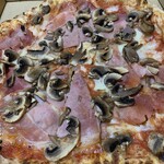 Pizza Art - ハム＆キノコ(接写)