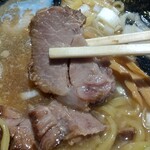 中華そば えもと - チャーシューリフト