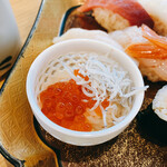 Sushi Tajima - ランチのにぎり一人前　小丼