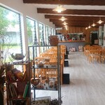 阿蘇レストラン&菓子屋 ギフト - 店内の様子