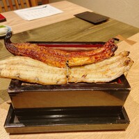 にょろ助 銀座 - 鰻重 二尾 5280円
                    白焼蒲焼食べ比べ