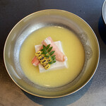 日本料理 華暦 - コーンの冷静スープ