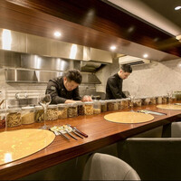 TOKYO CHINOIS 神子 - 