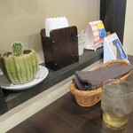 本格インド料理の店 ボンベイ - テーブル席