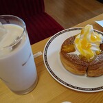 珈琲所コメダ珈琲店 - アイスミルクコーヒー＆杏仁マンゴーシロノワールミニサイズのセット790円