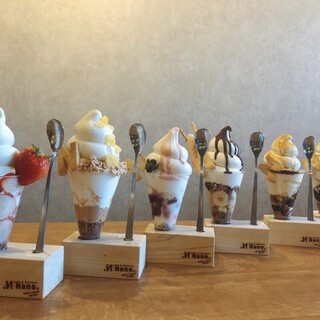 It's sure to look great on SNS♪ Enjoy our proud "Ice cream Parfait"