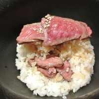 御曹司 松六家 - ご飯の中にも和牛～！