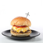 ダグズ・バーガー - ダグズ・プレミアム多良間牛ノーベジチーズバーガー＜LAVA＞