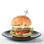 ダグズ・バーガー - ダグズ・プレミアム多良間牛ワカモレ（アボカド）バーガー