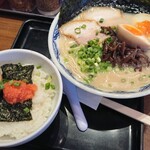 Yoshimaru - 由丸ラーメン、明太味玉ご飯