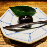 日本橋 蕎ノ字 - ◆黒大奴（くろやっこ）。
      ◎静岡島田市の江戸時代から続く清水屋の銘菓。