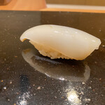 鮨 まつうら - 新イカ　今年は巡り合わせがいいです♪柔らかくて罪なお味