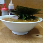ラーメン 虎ノ穴 - のりがえび反って…