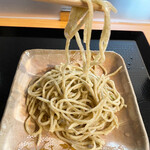 染地台 藪蕎麦 - 本日はミルでは無く、石臼利用で二度手碾き、丸抜き挽きぐるみ全粒粉で篩未使用