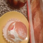 プルミエ - マリトッツォ280円パリジャン350円とアイスコーヒーです(^-^)/