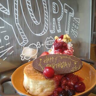 ディナー バースデーや記念日にメッセージプレート付 選べるお料理 選べるパンケーキ あなた好みにカスタマイズするyurtのフルコース チョイスコース Yurt 大名古屋ビルヂング店 名鉄名古屋 カフェ 食べログ