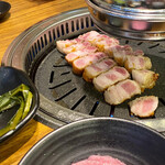 ヨプの王豚塩焼 熟成肉専門店 - 